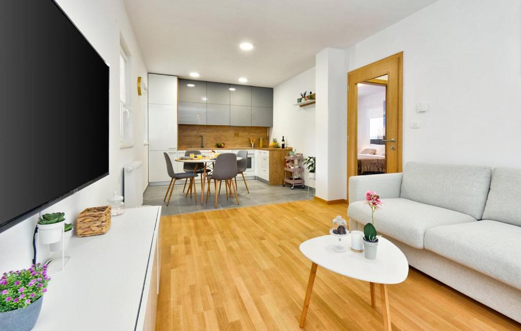 Kalimero Apartman A1 Krizevci Exterior photo